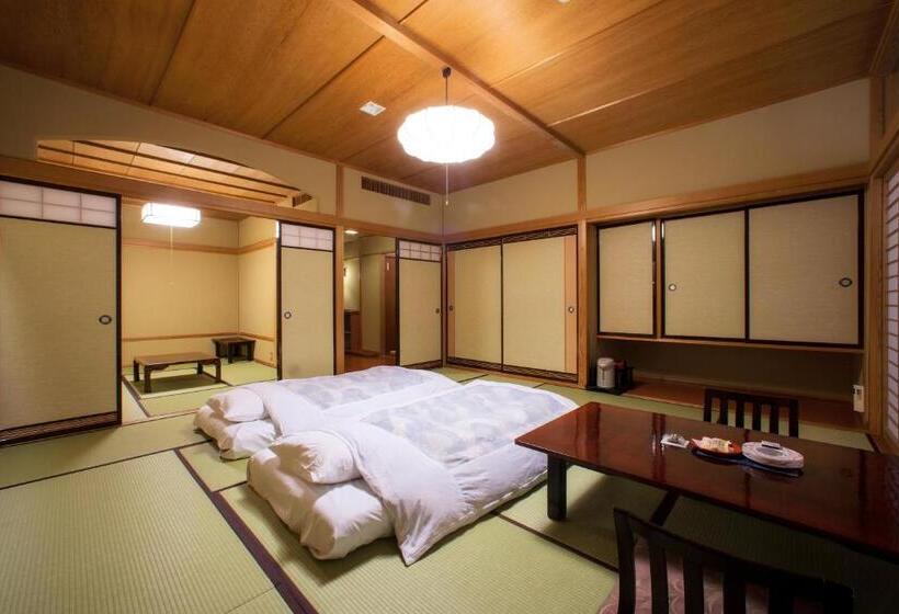 Номер Стандарт, Osawa Onsen Sansuikaku