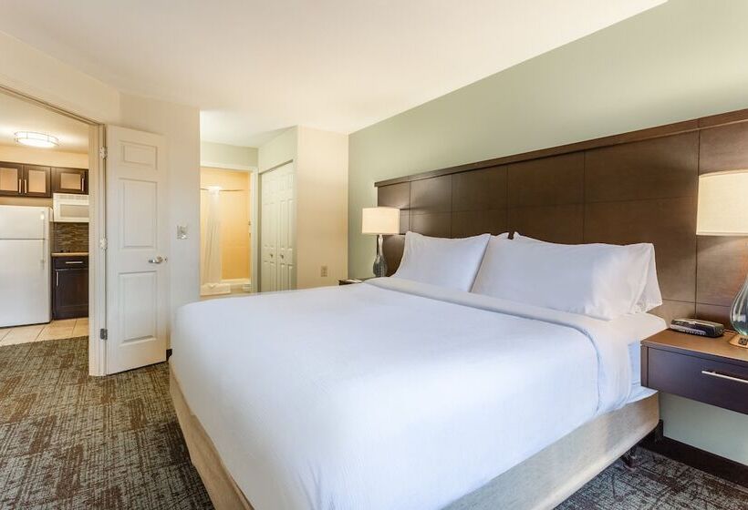 스위트, Staybridge Suites Davenport, An Ihg
