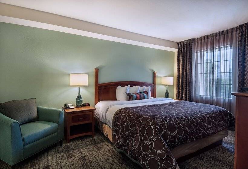 스위트, Staybridge Suites Jackson, An Ihg