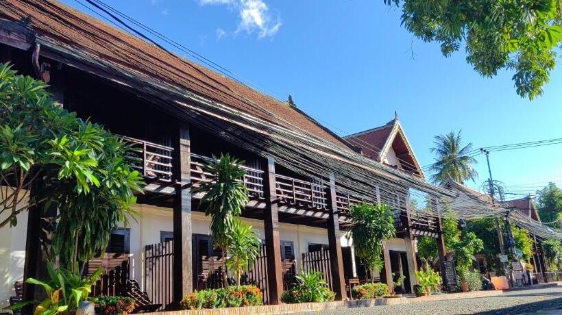 디럭스 스위트, Ancient Luang Prabang