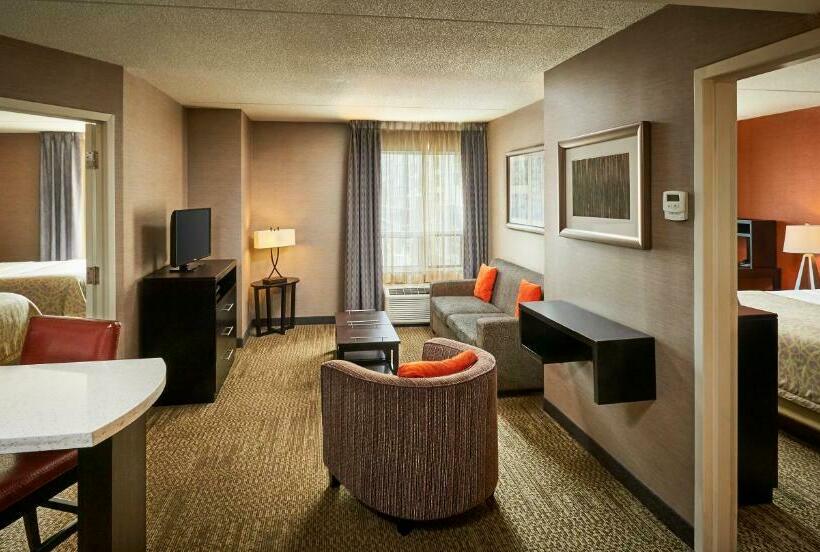 سوئیت 2 خوابه, Staybridge Suites Hamilton   Downtown, An Ihg