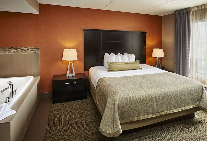Suíte, Staybridge Suites Hamilton   Downtown, An Ihg