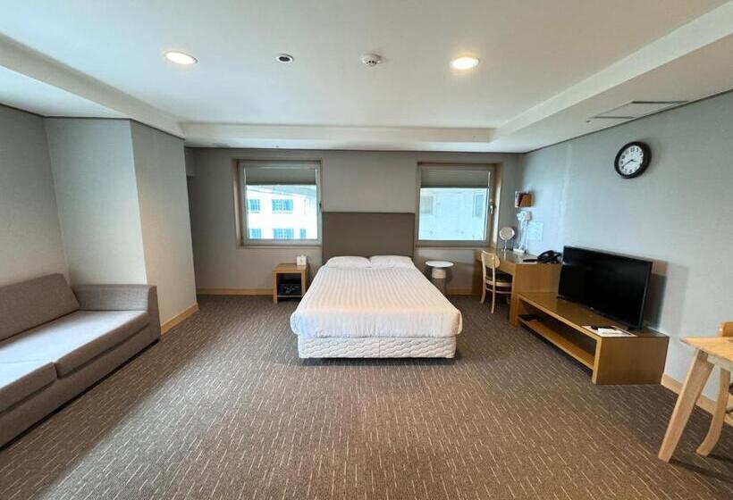 Номер Superior, Toyoko Inn Daejeon Government Complex