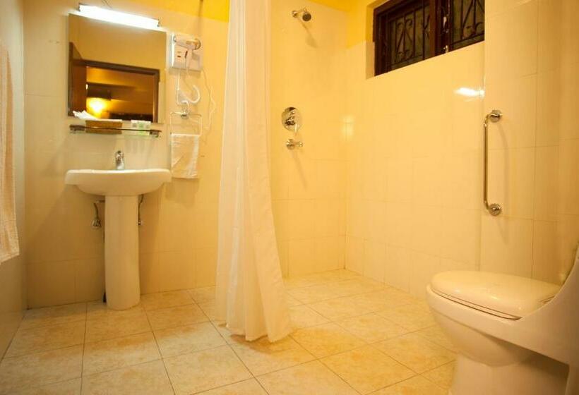 Family Suite, Royal Astoria Hotel