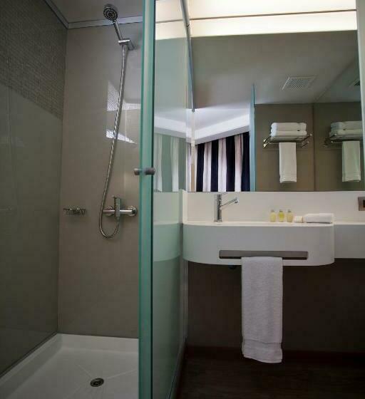 اتاق استاندارد چهار تخته, Two Hotel Buenos Aires