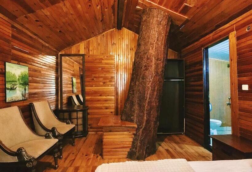 سوییت, Kadir S Top Tree Houses