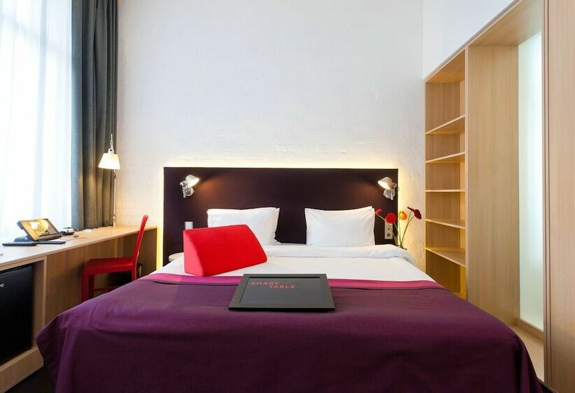 Полулюкс, Azimut Hotel Tulskaya Moscow