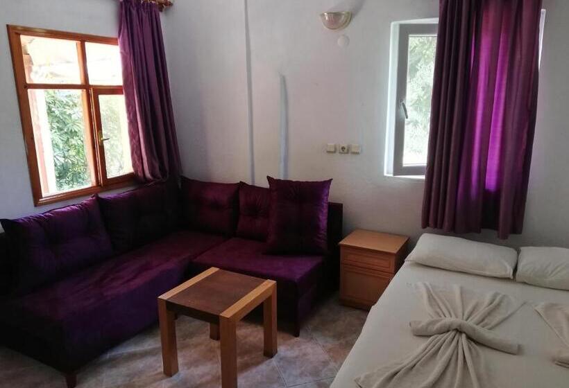 Семейный Номер, Ugur Pansiyon Bungalows