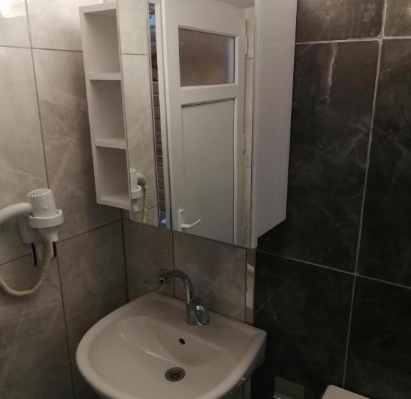 Трехместный Номер Стандарт с Балконом, Ugur Pansiyon Bungalows