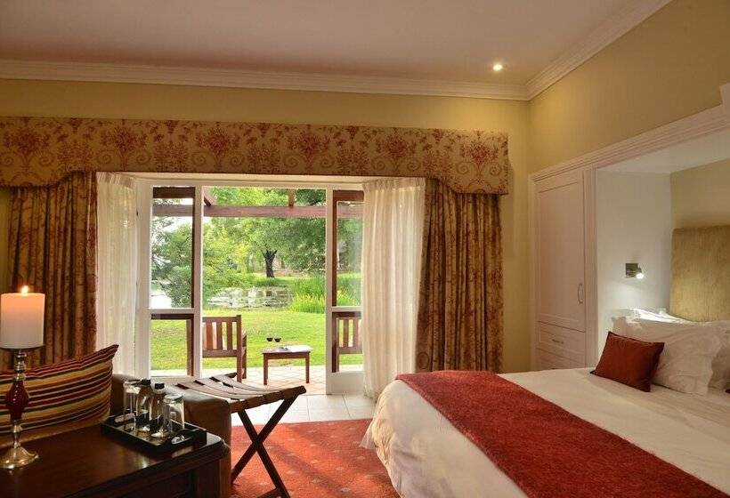 سوییت لوکس, Walkersons Hotel & Spa