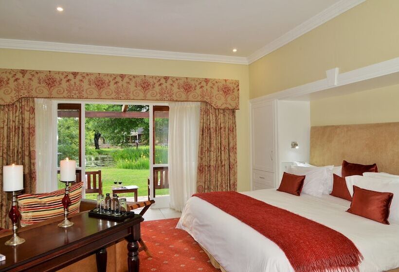 سوییت لوکس, Walkersons Hotel & Spa