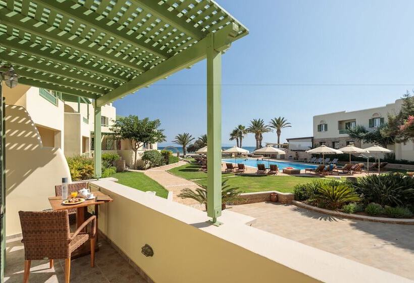 주니어 스위트 측면 바다 전망, Finikas