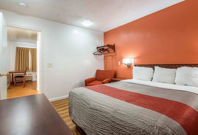 Люкс, Northway Inn Queensbury   Lake George