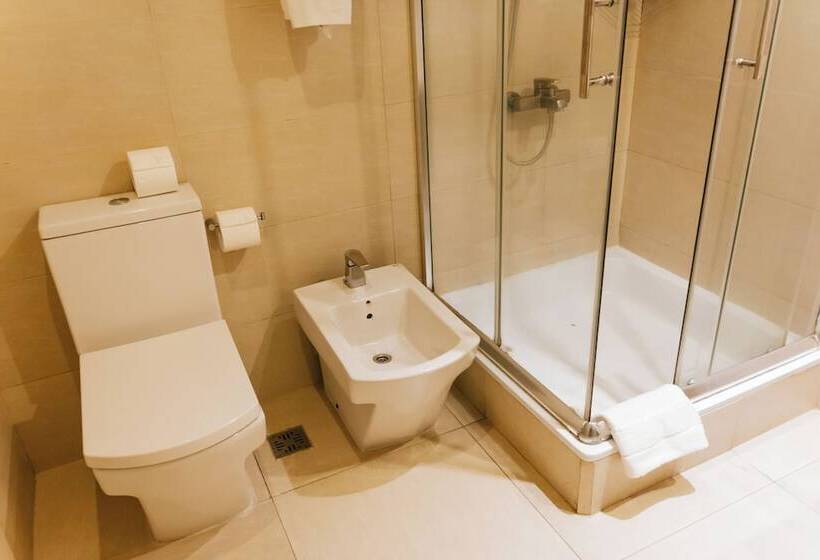 Номер Deluxe, Plaza Central Canning