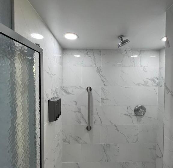 스위트 킹사이즈 침대, Red Roof Inn & Suites Mt Holly  Mcguire Afb