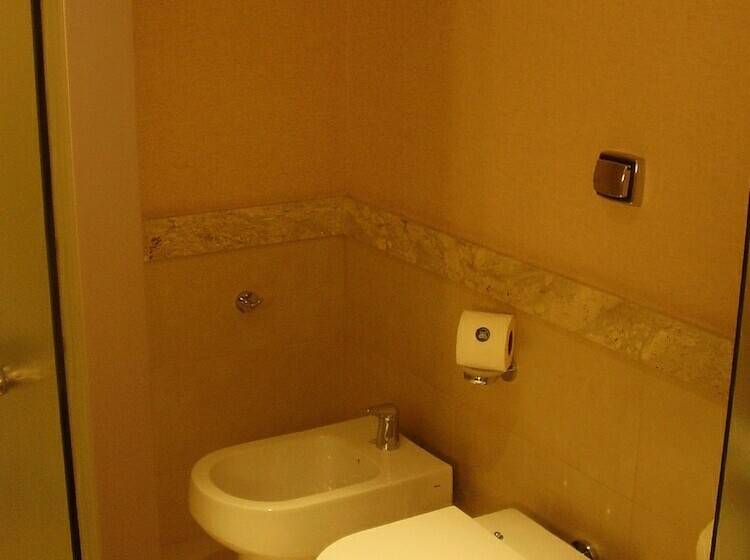 اتاق پرمیوم, Gran Bourbon Hotel Asuncion