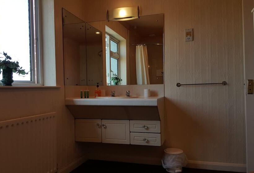 Семейный Номер, Fairhaven Guest Accommodation