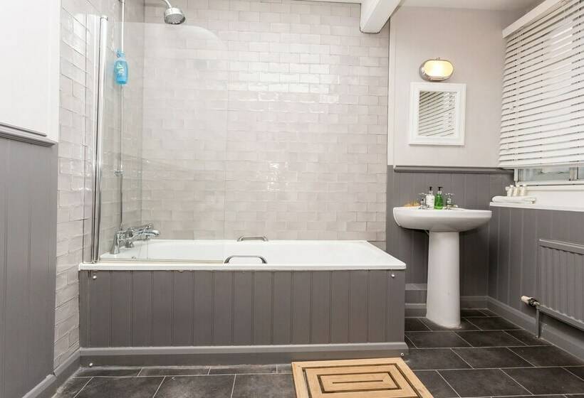 اتاق استاندارد, White Hart, Newmarket By Marston's Inns