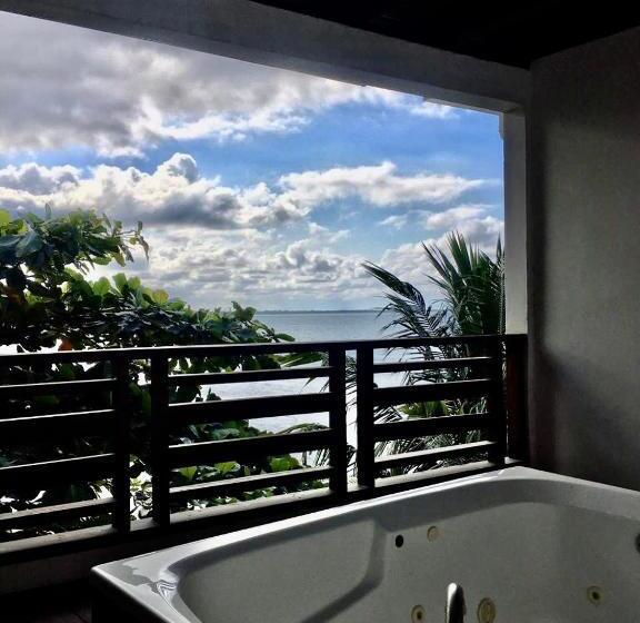 سوئیت پرزیدنت, Paraiso Rainforest And Beach