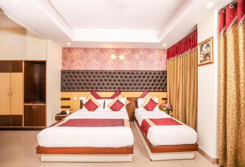 Superior Driepersoonskamer, Aishwarya Residency
