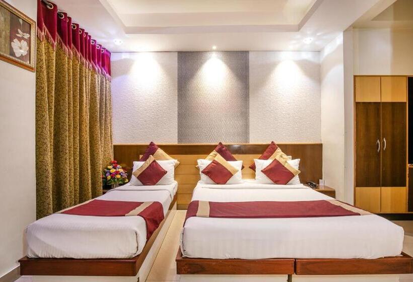 Superior Vierpersoonskamer, Aishwarya Residency