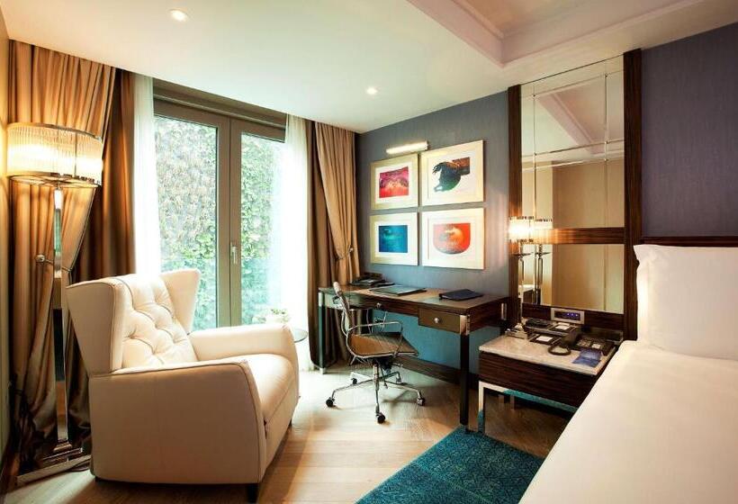 スタンダードルーム, Radisson Blu Hotel Istanbul Pera