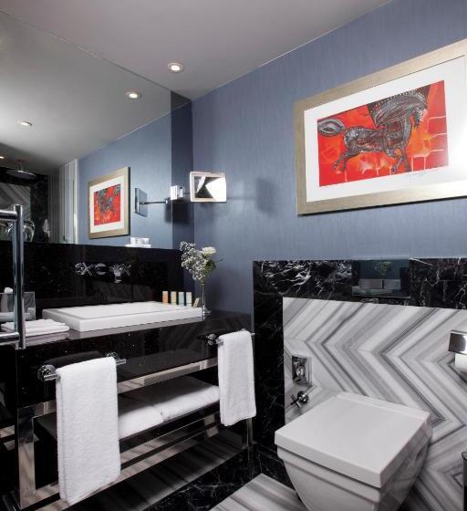 景色の見えるスイートルーム, Radisson Blu Hotel Istanbul Pera