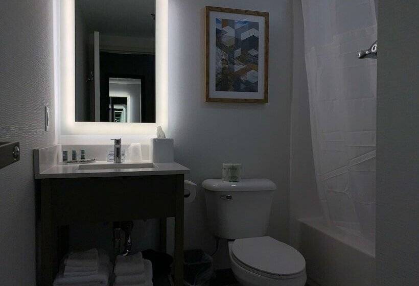 Номер Стандарт 2 Двуспальные Кровати, Best Western West Lebanon Hanover