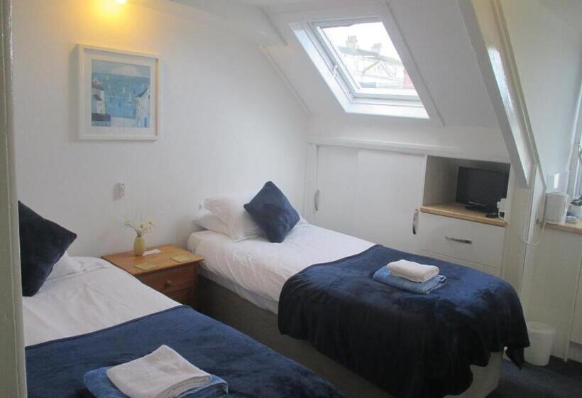 Номер Стандарт Совместная Ванная, Caledonia Guest House