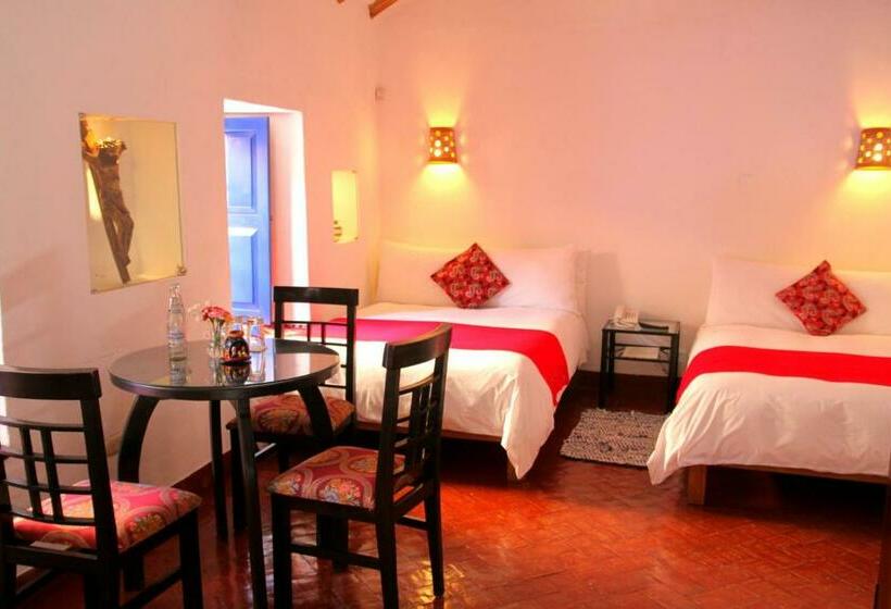 Family Suite, Rumi Wasi