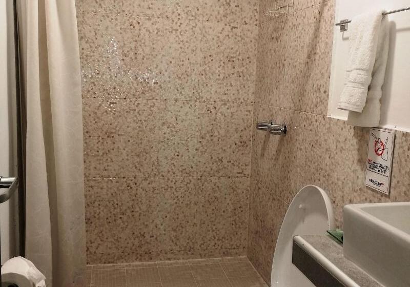 اتاق استاندارد سه نفره, Boutique Valverde Santa Elena