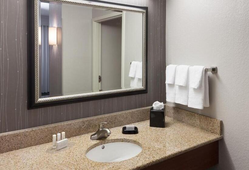 스탠다드 발코니 룸, Courtyard By Marriott Miami At Dolphin Mall