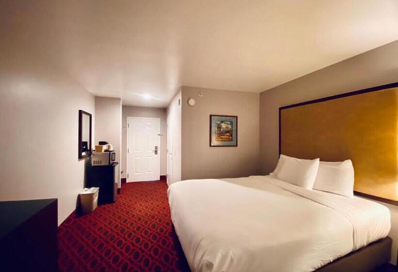 스탠다드 룸 킹사이즈 침대, Morro Shores Inn And Suites
