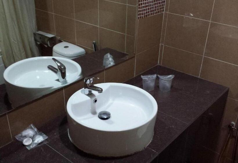 Номер Executive, Rhr Hotel Kajang