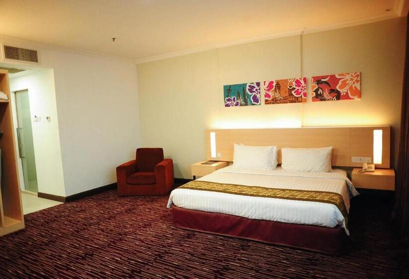 Люкс, Rhr Hotel Kajang
