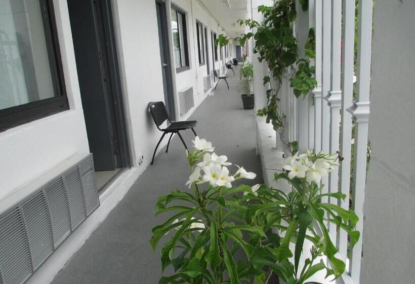 Номер Стандарт, Shalimar Motel