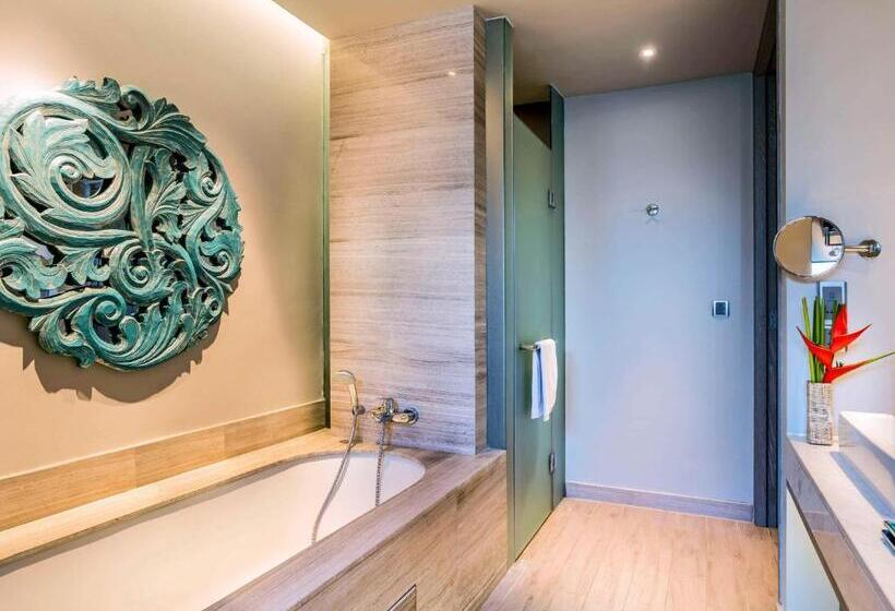 Трехместный Номер Deluxe, Pullman Phuket Arcadia Naithon Beach