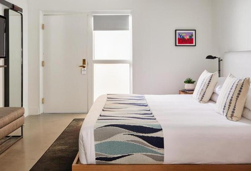 اتاق استاندارد با تخت بزرگ, Bluebird Spa City Motor Lodge