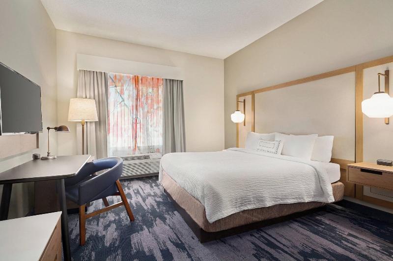 带大床的标准间, Fairfield Inn & Suites By Marriott Reno Sparks