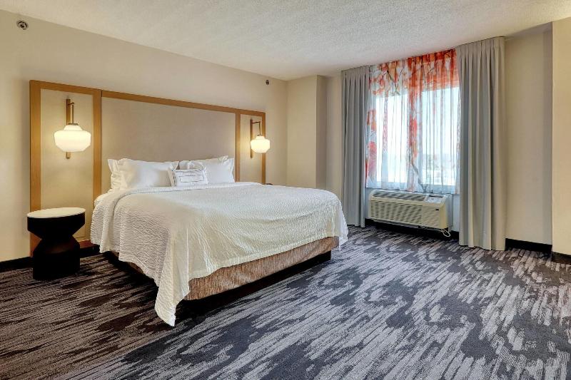 스탠다드 룸 킹사이즈 침대, Fairfield Inn & Suites Woodbridge