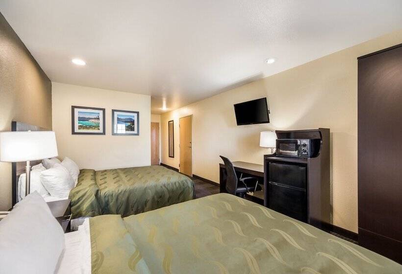 Люкс, Quality Inn & Suites Near Nas Fallon