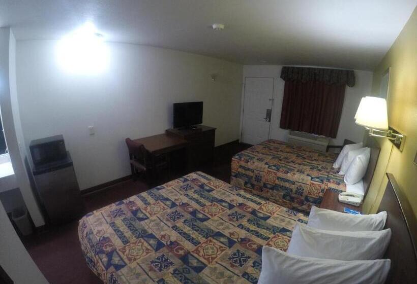 Номер Стандарт 2 Двуспальные Кровати, Rodeway Inn