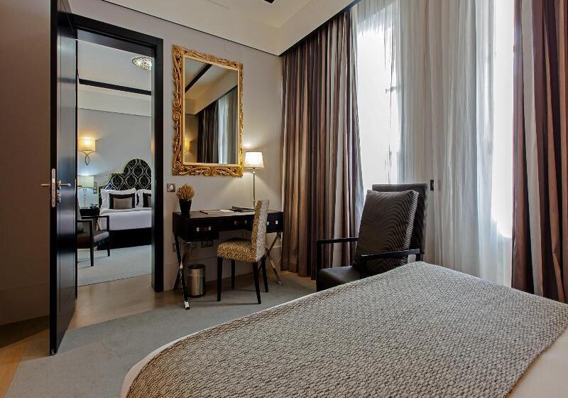 Номер Deluxe, Alentejo Marmòris Hotel & Spa, A Small Luxury Hotel Of The World