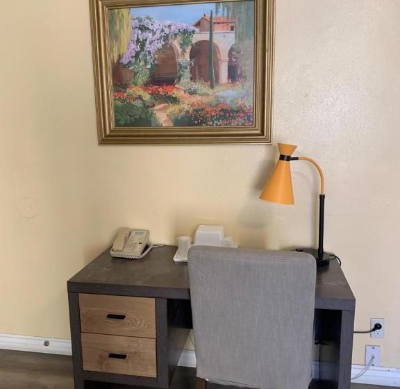 Номер Deluxe, Oasis Inn And Suites