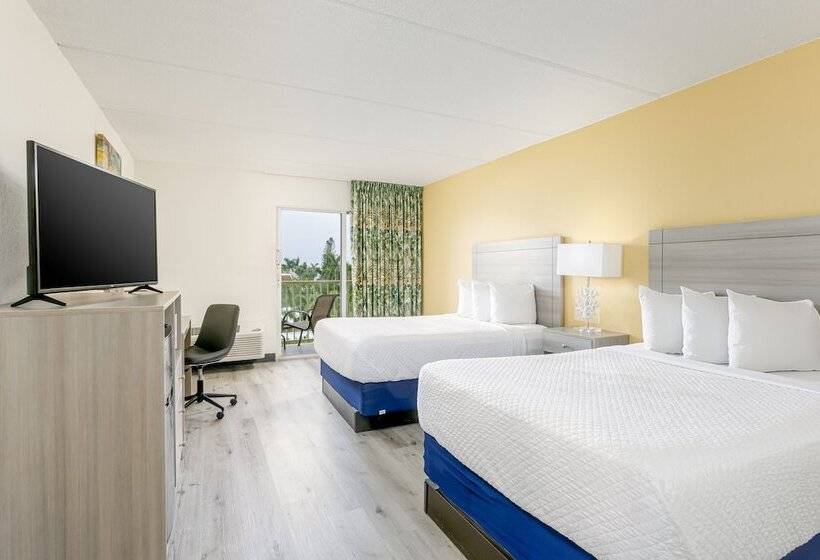 חדר סטנדרט שתי מיטות זוגיות, Hutchinson Island