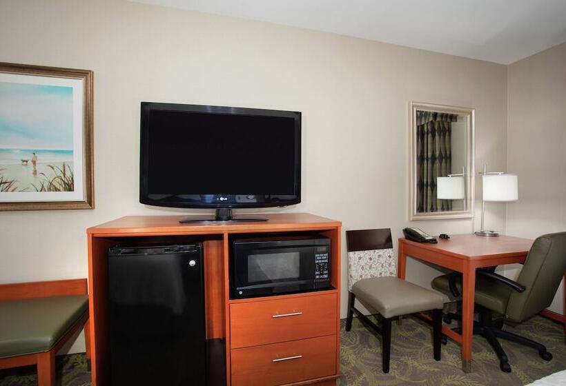 Номер Стандарт 2 Двуспальные Кровати, Hampton Inn And Suites Astoria