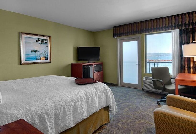 Номер Стандарт Двуспальная Кровать, Hampton Inn And Suites Astoria