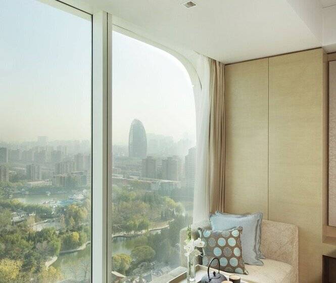اتاق لوکس, Conrad Beijing
