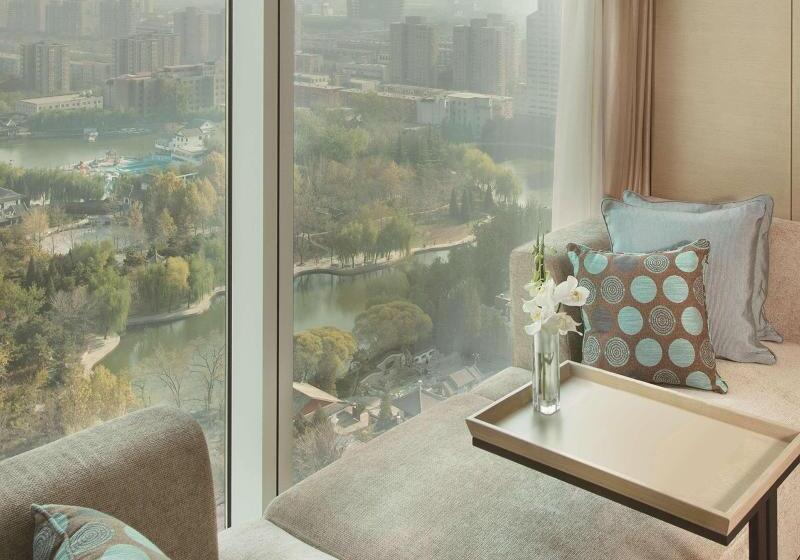 اتاق لوکس با تخت بزرگ, Conrad Beijing
