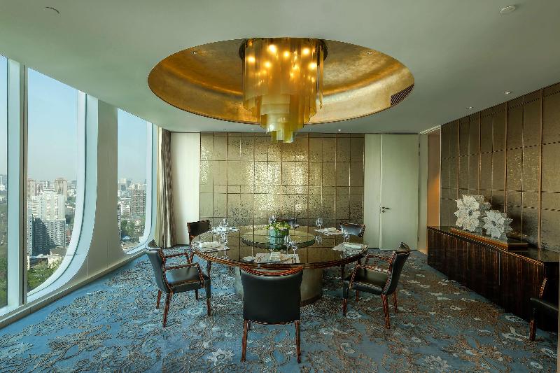سوئیت اجرایی با تخت کینگ, Conrad Beijing